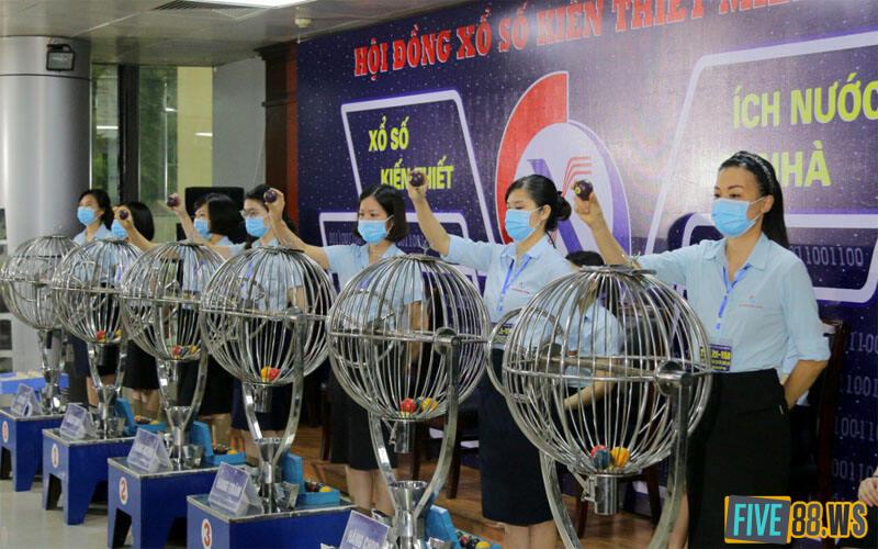 Lich-quay-thuong-cua-nhung-dai-xo-so-mien-Trung
